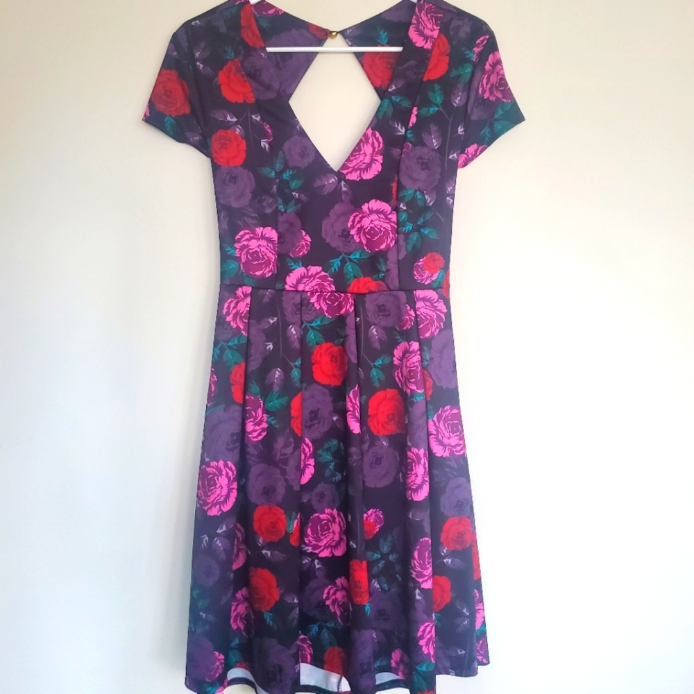Women's Brand New Small Floral Summer Dress